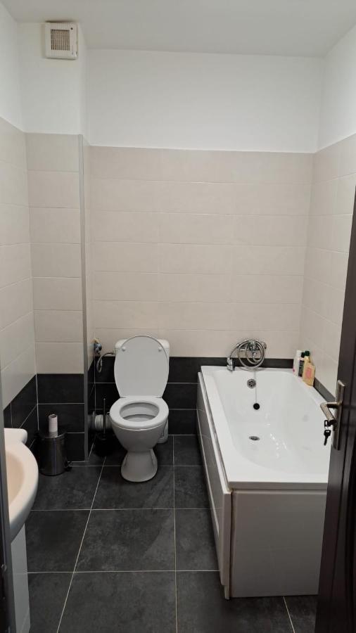 Apartamento Cozy Nest Sinnicoara Exterior foto