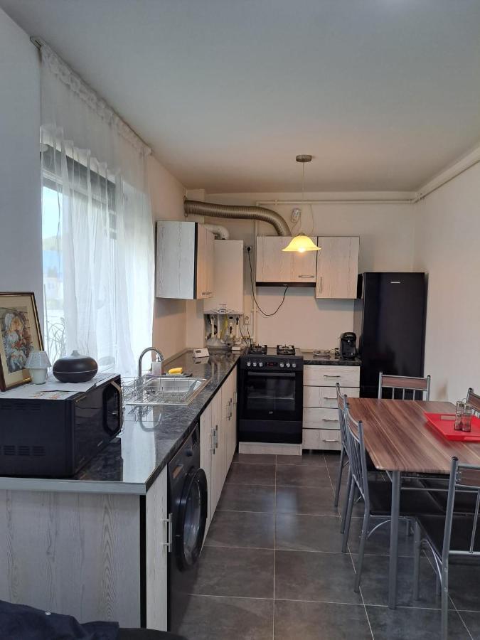 Apartamento Cozy Nest Sinnicoara Exterior foto